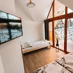 別荘 Stylove Z Jacuzzi Banska Nizna